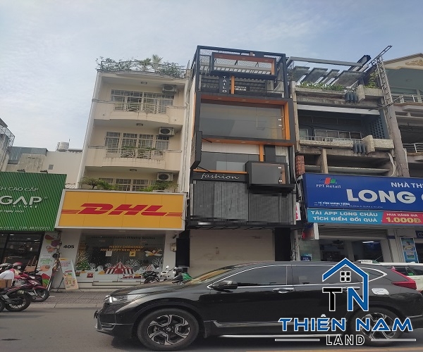 Nhà mặt tiền cho thuê đường Hai Bà Trưng, Phường 8, Quận 3, DT: 320m2