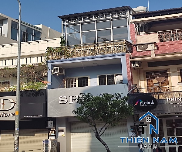 Cho thuê nhà MẶT TIỀN đường Điện Biên Phủ, phường 11, Quận 10, giá chỉ 35 triệu