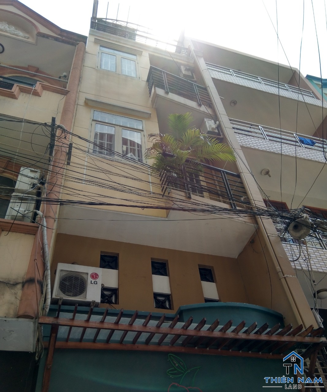 Cho Thuê MT Hoa Cau 1 trệt 4 lầu P.2 Phú Nhuận