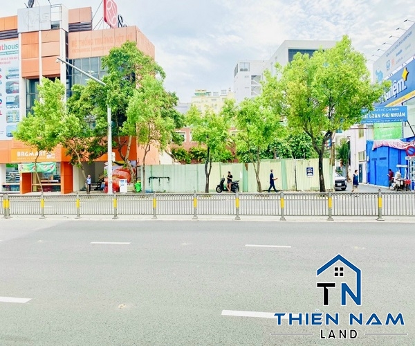 Cho Thuê Nhà GÓC 2 mặt tiền  Nguyễn Văn Trỗi, Phường 11, Quận Phú Nhuận, nở hậu 25m