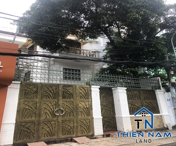 Cho thuê nhà đường Bà Huyện Thanh Quan , Quận 3, Diện tích: 8m x 25m, chỉ 70 triệu