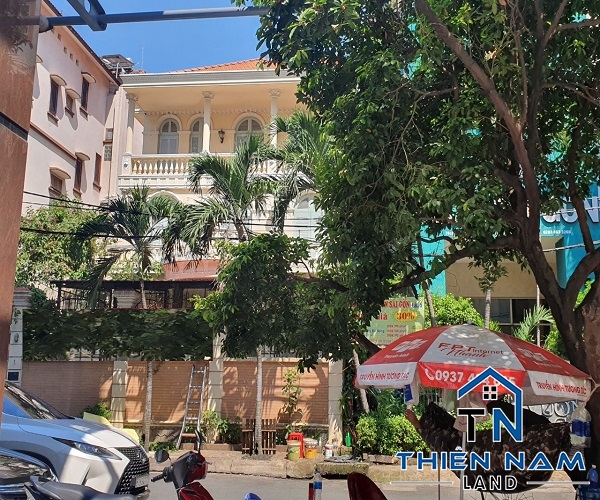 Cho thuê nhà đường Lê Hồng Phong, Phường 12, Quận 10, giá 5.500$/Tháng