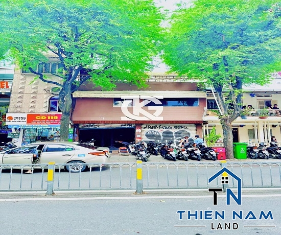 Cho thuê nhà MT đường Tôn Thất Tùng, Phạm Ngũ Lão, Quận 1 - Giá 8000$