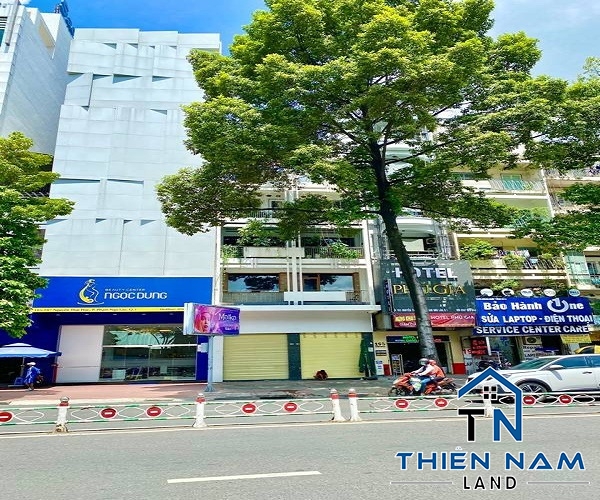 Cho thuê tòa nhà mặt tiền Nguyễn Thái Học, Quận 1