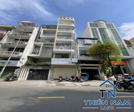 Cho thuê nhà MT Đào Duy Từ, Quận 10 - Giá 6.500$