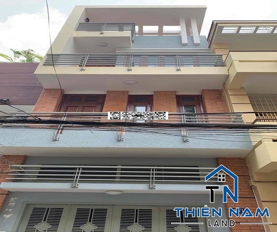 Cho thuê nhà đường Cách Mạng Tháng Tám, Quận 3  -  Giá 28 Triệu 