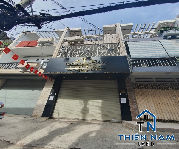 Cho thuê hẻm xe hơi đường Lê văn sỹ quận 3. 