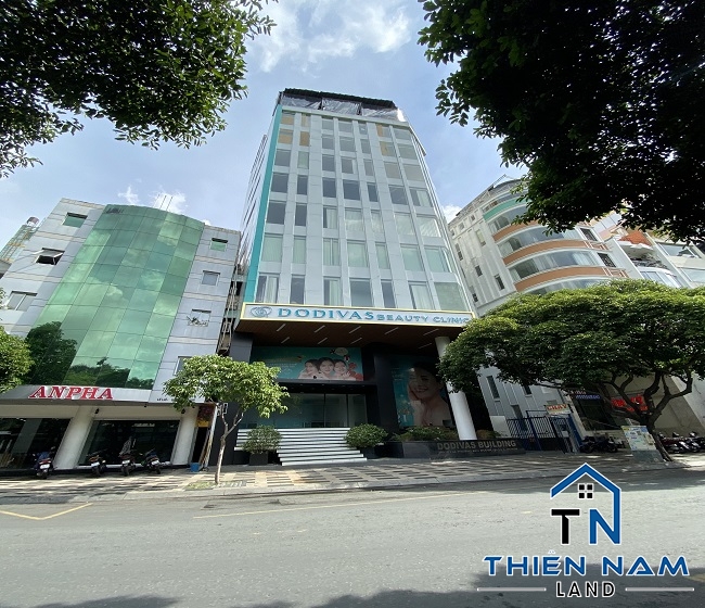 Cho thuê tòa nhà mặt tiền Lê Lai, Quận 1