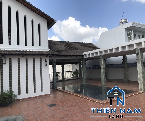 Cho thuê Biệt Thự sân vườn  đường Nguyễn Văn Đậu, Quận Bình Thạnh - Giá 3.000 $