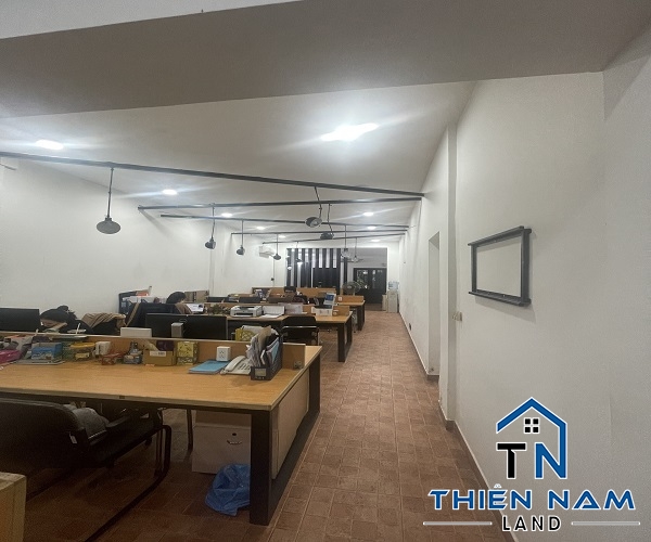 Cho thuê nhà hẻm xe hơi đường Hai Bà Trưng, Phường 8, Quận 3 giá 20 triệu/Tháng