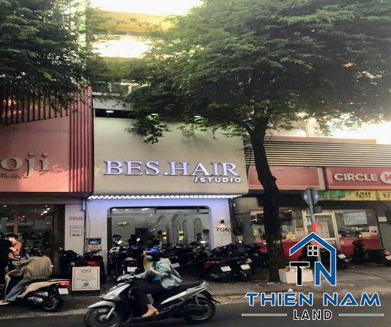 Cho thuê nhà đường Sư Vạn Hạnh, P12, Quận 10 - Giá 3000 $