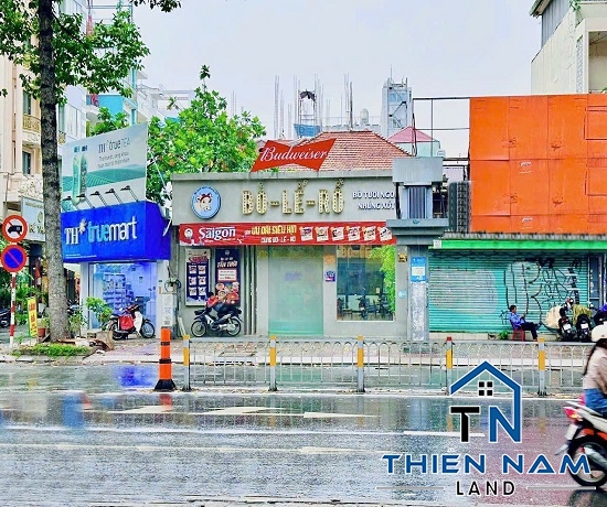 Cho thuê Biệt thự kinh doanh nhà hàng, MT Nguyễn Thị Minh Khai, Quận 3 -  GIá 300 triệu 