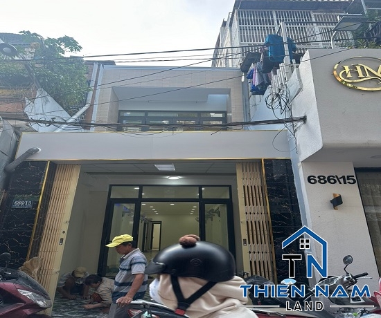 Cho thuê nhà đường Cách Mạng Tháng Tám, Quận 3 -  Giá 25 triệu 