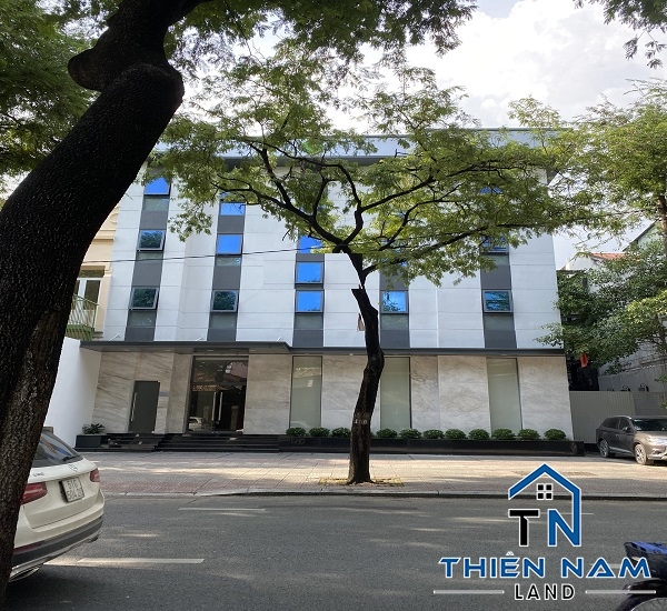 Cho thuê nhà mặt tiền Nguyễn Du quận 1
