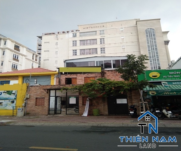 Cho thuê mặt tiền kinh doanh 9x33,3 nguyễn thông Q3