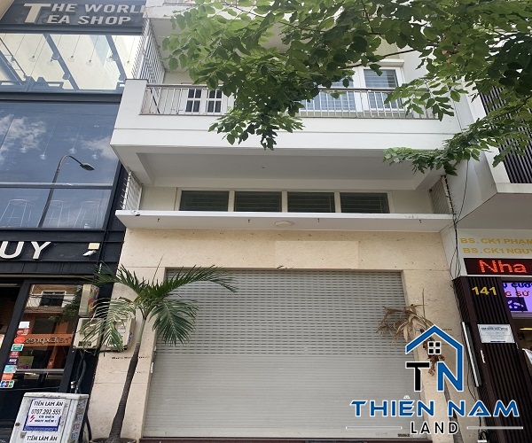 Nhà cho thuê mặt tiền Phan Xích Long, Quận Phú Nhuận