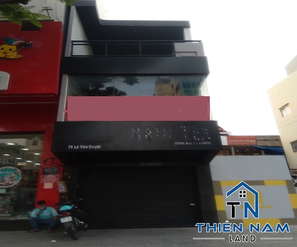 Cho thuê mặt tiền kinh doanh 4x14m Ngay Cầu Bông Q1