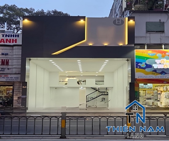 Cho thuê nhà Nguyễn Thị Minh Khai. Quận 1 -  Giá: 165 Triệu 