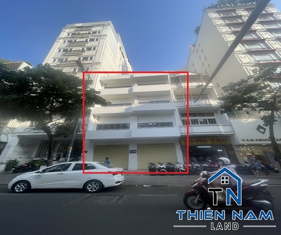 Cho thuê nhà MT Lý Tự Trọng, P Bến Thành, Q 1 - 15000 USD