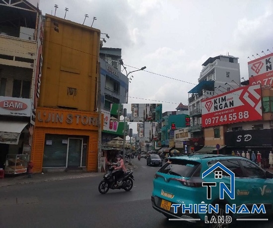 Cho thuê nhà góc 2 MT đường Cách Mạng Tháng 8, P 13, Quận 10 -  Giá 50 triệu 