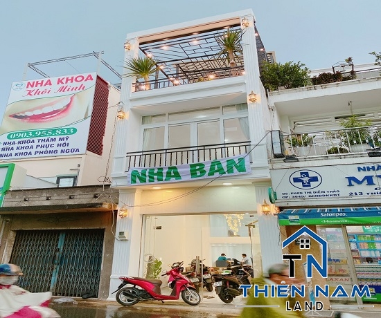 Cho thuê nhà MT đường Thích Quảng Đức, Phường 4, Quận Phú Nhuận - Giá 39 triệu 
