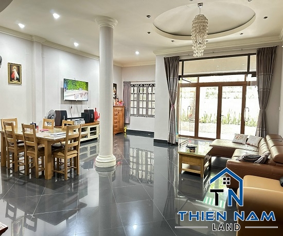 Cho thuê Biệt Thự đường Lam Sơn, Quận Phú Nhuận -  Giá 65 triệu 