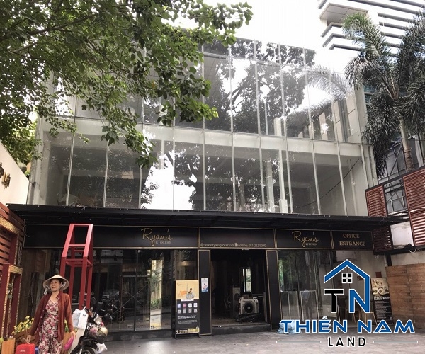 Cho thuê nhà MT đường Pasteur,Phường 6,Quận 3