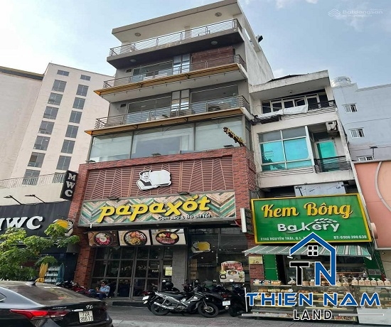 Cho thuê nhà MT đường Nguyễn Trãi, P Nguyễn Cư Trinh, Quận 1 -  Giá 121 Triệu 