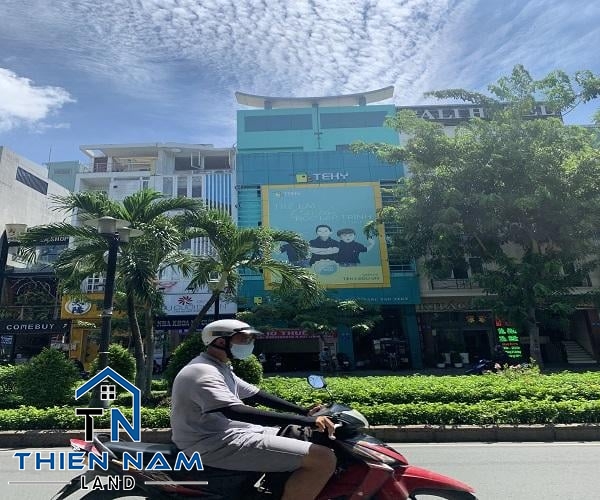 Cho thuê nhà MT đường Phan Xích Long,Phường 2,Quận Phú Nhuận