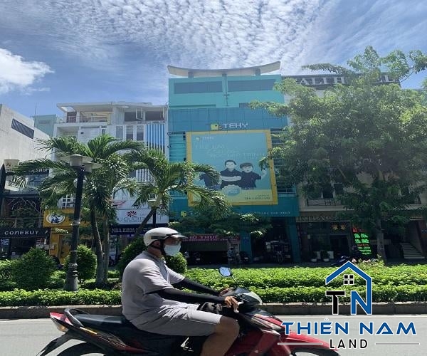 Cho thuê nhà MT đường Phan Xích Long,Phường 2,Quận Phú Nhuận