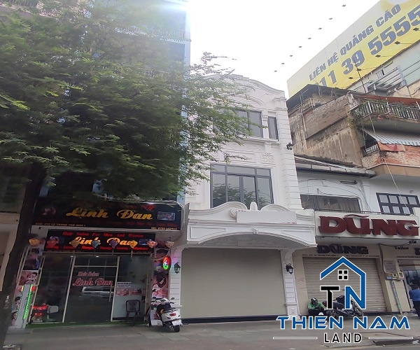 Cho thuê Mặt tiền đường  Lê Thánh Tôn, Phường Bến Thành, Quận 1, diện tích: 5m x 15m