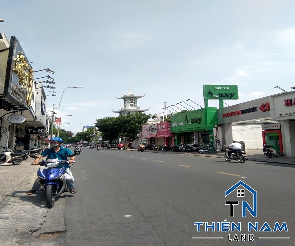 Cho thuê nguyên căn mặt tiền Lê Văn Sỹ, Q.Phú Nhuận