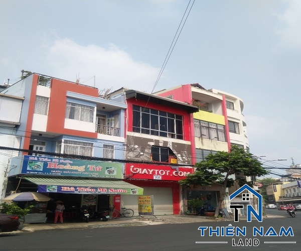Cho thuê Căn góc mặt tiền kinh doanh 5,5x12m Hoàng Việt P.4 Q.Tân Bình