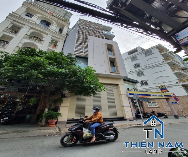 Cho thuê nhà làm văn phòng công ty ở q.Phú nhuận. khu Phan Xích Long. Giá chỉ 50tr/tháng.