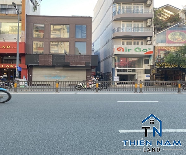 Cho thuê mặt tiền đường Nam Kỳ Khởi Nghĩa, P.7, Quận 3, ngang 6M