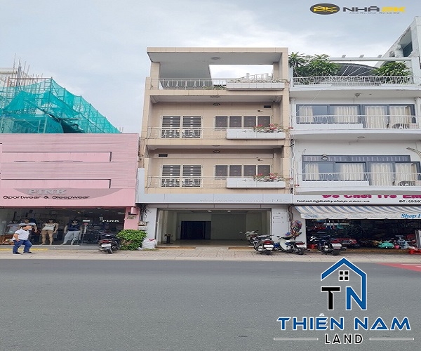 Cho thuê nhà mặt tiền đường Hai Bà Trưng, phường 6, Quận 3