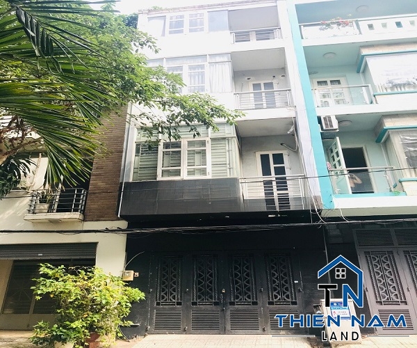 Nhà mặt tiền cho thuê đường Hoa Hồng, Quận Phú Nhuận, diện tích sử dụng 320m2, chỉ 40 triệu