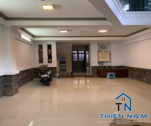 Cho thuê nhà mặt tiền  Hoàng Sa, trung tâm Quận 3, 5x13m