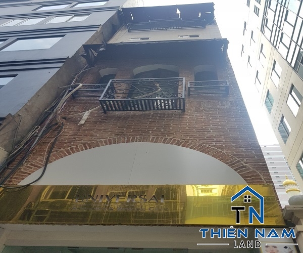 Cho thuê nhà HXH đường Đông Du, Phường Bến Nghé, Quận 1
