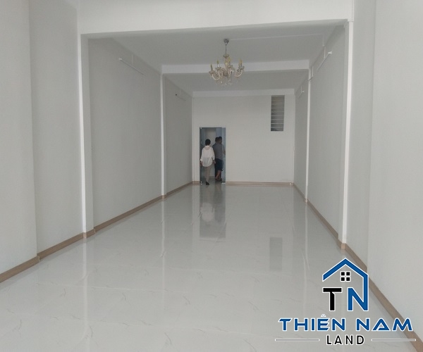 Cho thuê mặt tiền kinh doanh Bạch Mã 4x27m 1 trệt 1 lầu 