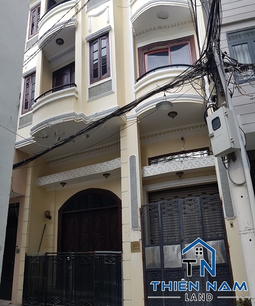 Cho thuê hẻm xe hơi Đinh Tiên Hoàng Q1. dtsd 450m2. 