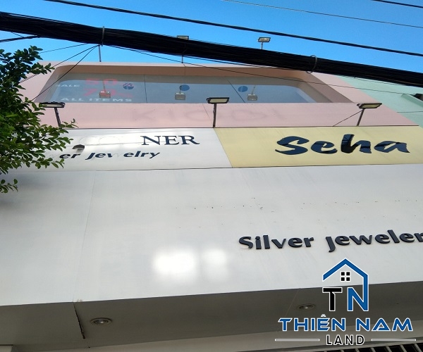 Cho Thuê Mặt Tiền Huỳnh Văn Bánh 5x18m,1 trệt 2 lầu Q.Phú Nhuận
