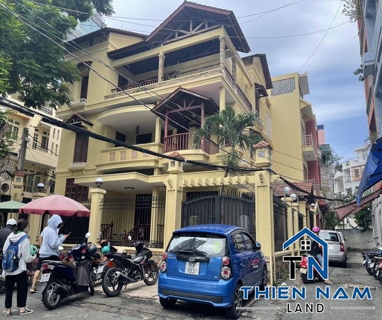 Cho thuê Biệt Thự Nguyễn Văn Trỗi, Phường 10, Quận Phú Nhuận  -  Giá 170 triệu
