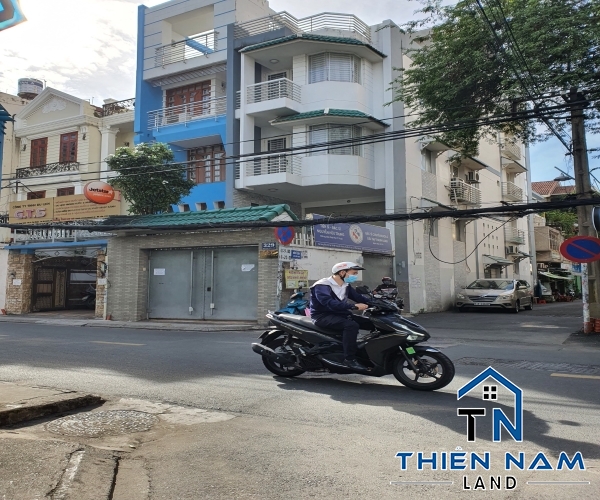 Nhà 2 mặt tiền Nguyễn Trọng Tuyển Phú Nhuận. 4,2m x 25m 5 tầng.