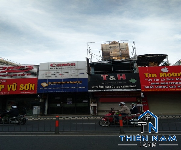 Cho thuê mặt tiền Hoàng Văn Thụ 4x28m Q.Tân Bình