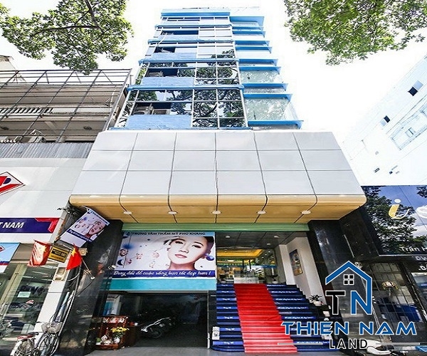 Cho Thuê Nhà Mặt Tiền  Đường Trần Hưng Đạo, Phường Nguyễn Cư Trinh, Quận 1, Nở hậu 9m