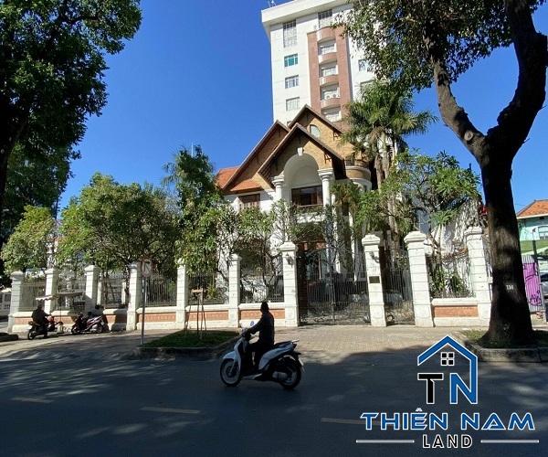 Cho Thuê Biệt Thự Góc 2 Mặt Tiền Trần Quốc Thảo + Võ Thị Sáu,  Quận 3.