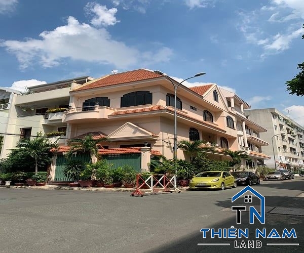 Cho thuê Biệt thự đường Hồ Văn Huê,Phường 9,Quận Phú Nhuận