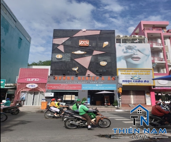 Cho thuê nhà 473 Sư Vạn Hạnh Q10,  8m x18m trệt 4 lầu. 