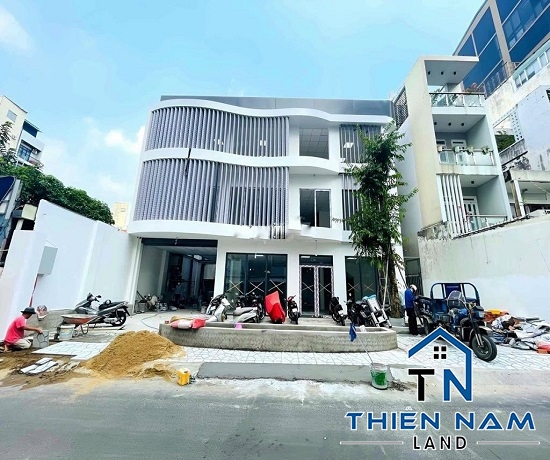 Cho thuê nhà MT Huỳnh Tịnh Của, Quận 3 -  Giá 200 Triệu 